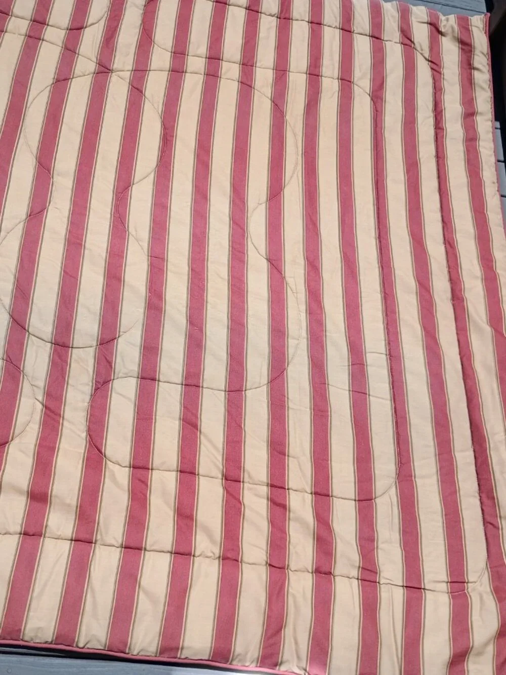 Vintage Floral King Comforter 91 x 103 Cabbage Rose Damask Scroll Burgundy Gold